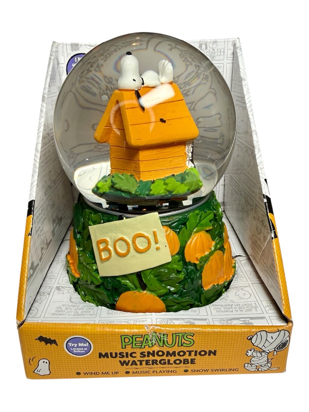 Peanuts Halloween Snoopy Musical Snomotion Waterglobe BOO Snow Globe NIB